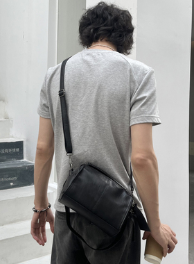 YUEN小众时髦复古单肩腋下斜挎枕头挎包百搭小方包男女ins街头潮