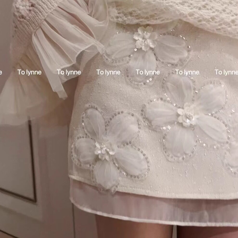 现货！半身裙女2025春新款唯美手工钉珠立体花朵高腰包臀A字短裙