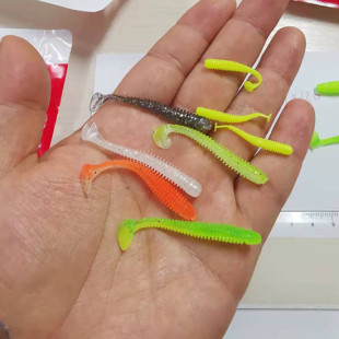 双色螺纹小T尾鱼毛毛虫3-5Cm路亚软虫饵根钓微物饵