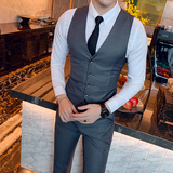 深灰色