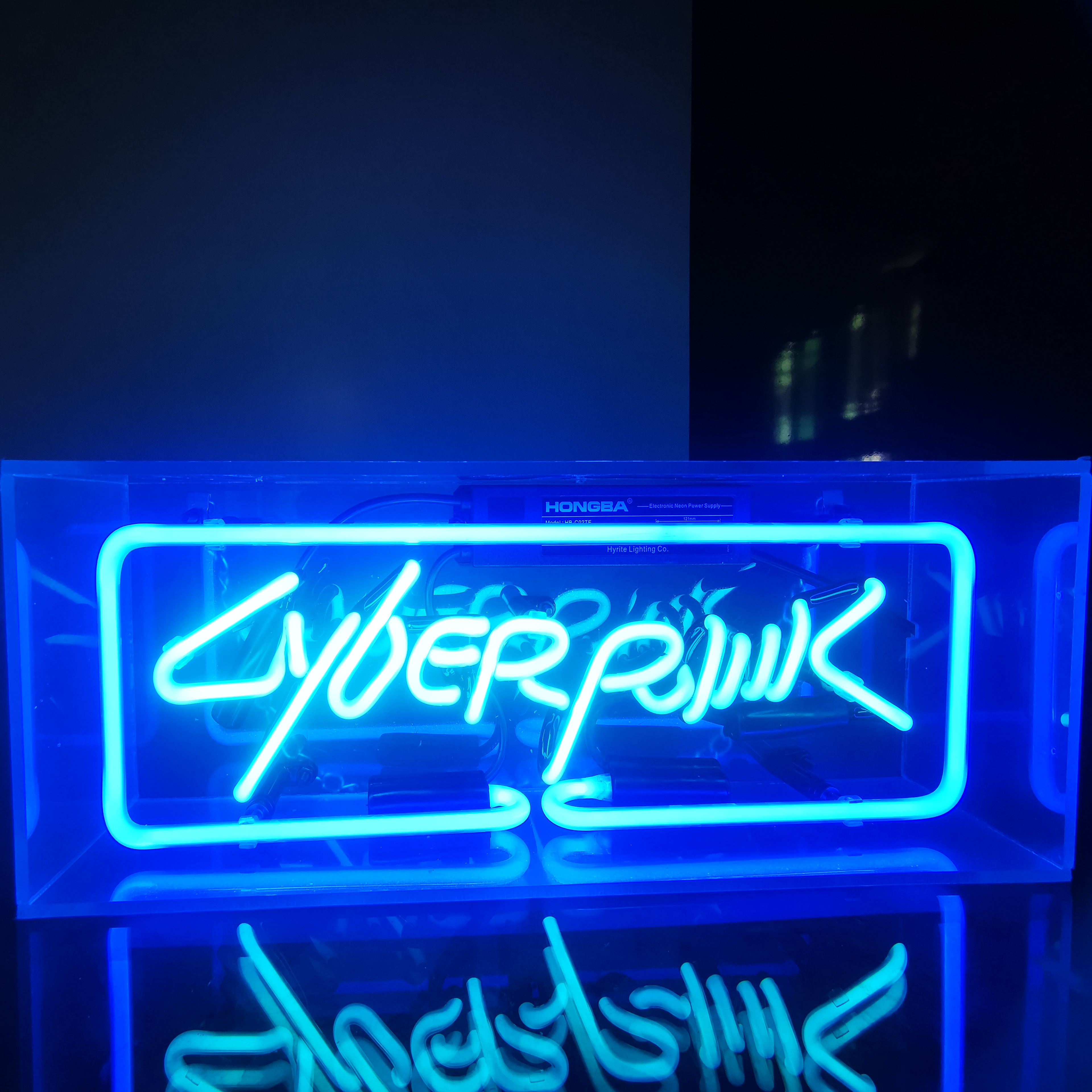 塞博朋克霓虹灯牌cyberpunk造型潮玩氛围装饰墙挂