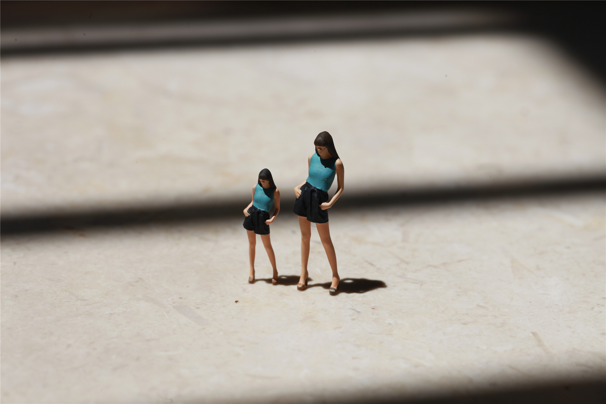 KING TOYS 长发女 1/87 1/64 1/43人偶车模场景搭配 预定