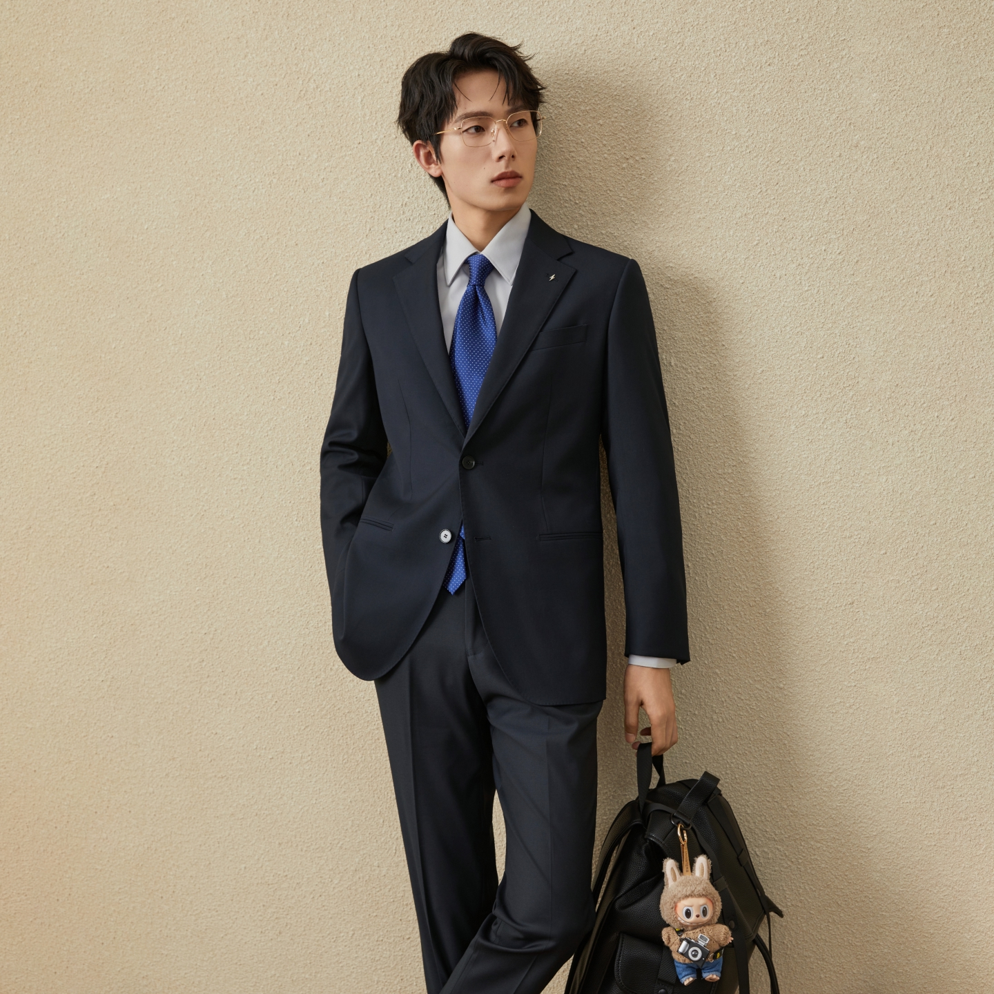 经典藏青色 易打理面料