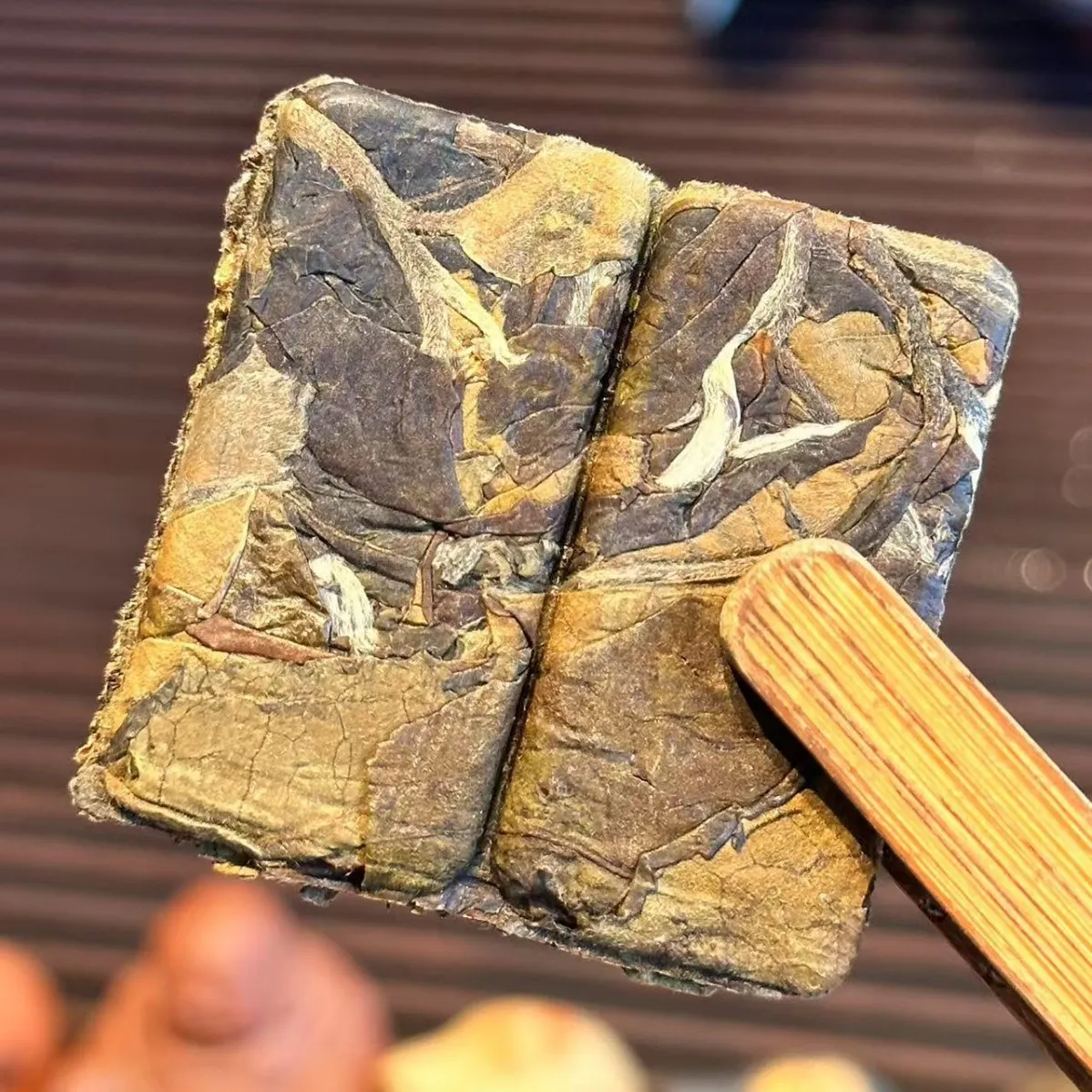 冰岛甜兰花香韵2023年古树白茶8克方片直播福利