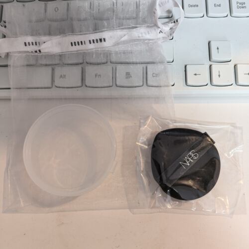 NARS娜斯/纳斯超方瓶粉底液粉扑不吃粉上妆服帖细腻水滴粉扑