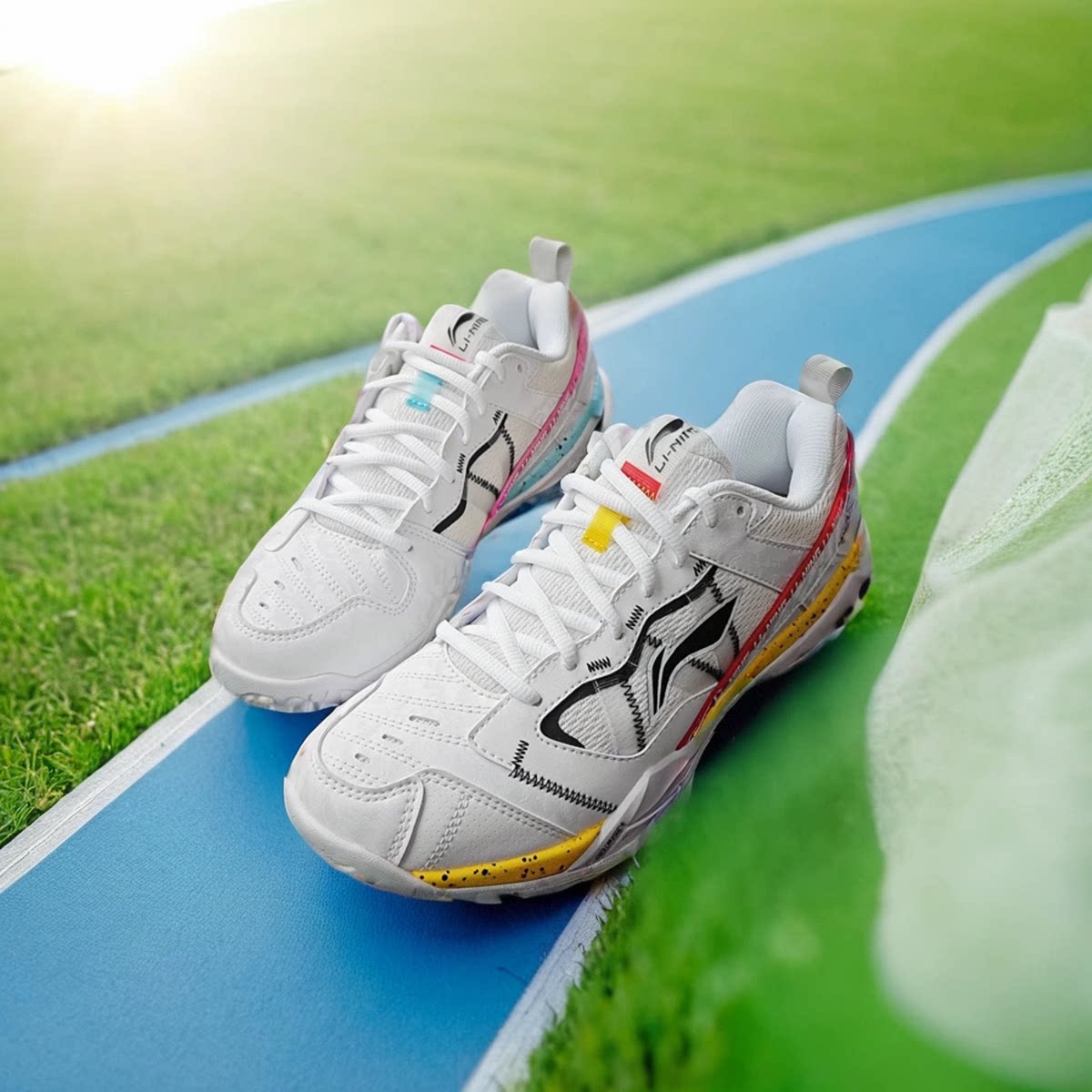 李宁羽毛球鞋男无敌号ACE鸳鸯虎纹石宇奇同款防滑缓震比赛鞋