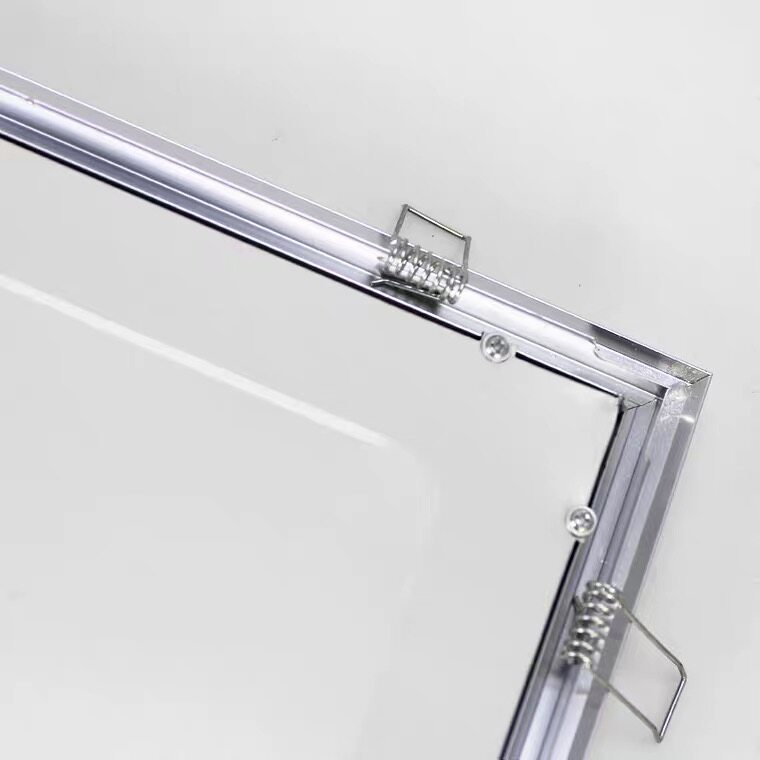 弹簧卡扣灯石膏板pvc吊顶灯嵌入式卡簧led吊顶平板灯300x600x1200