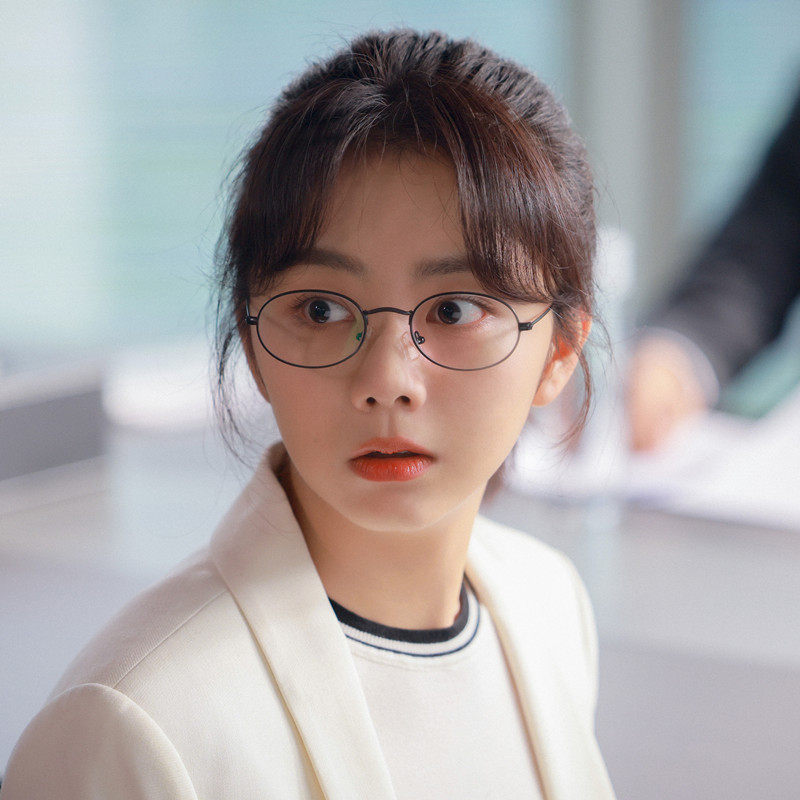 复古小脸椭圆软妹平光镜叫我总监谭松韵宁檬同款眼镜防蓝光配近视