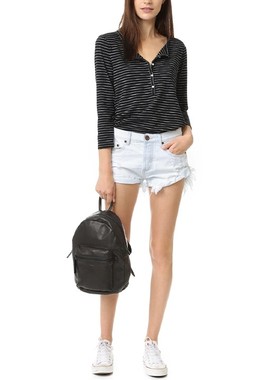 清仓 一件4折 两件2.8折 不退不换 One Teaspoon浅蓝色牛仔短热裤