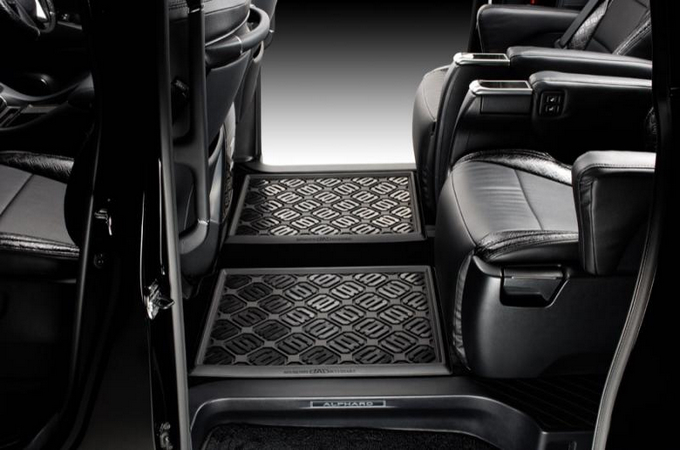 日本商务车MPV汽车通用埃尔法威尔法中后排橡胶脚垫