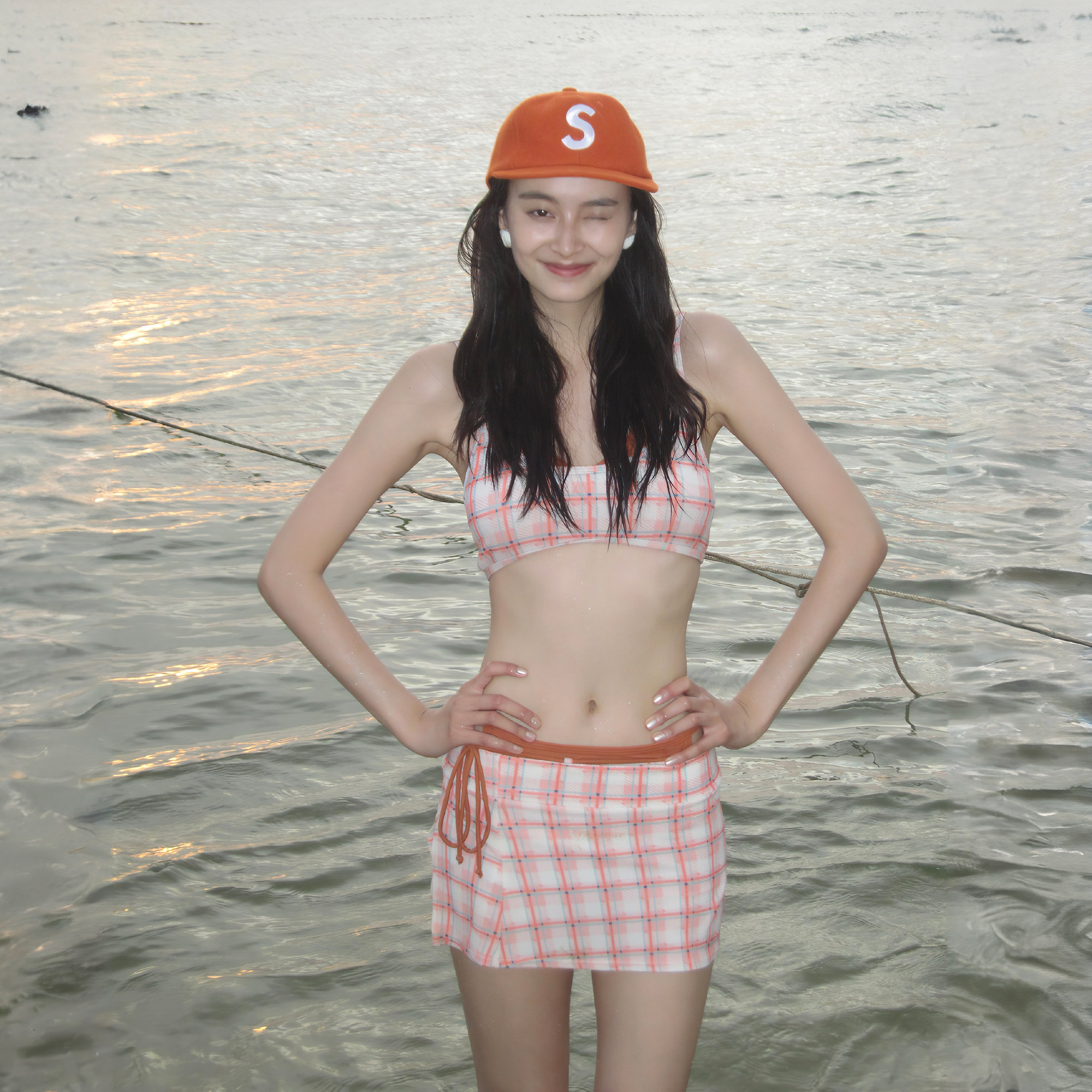 大渔 格子少女保守裙式比基尼纯欲性感小胸度假风三件套泳衣女