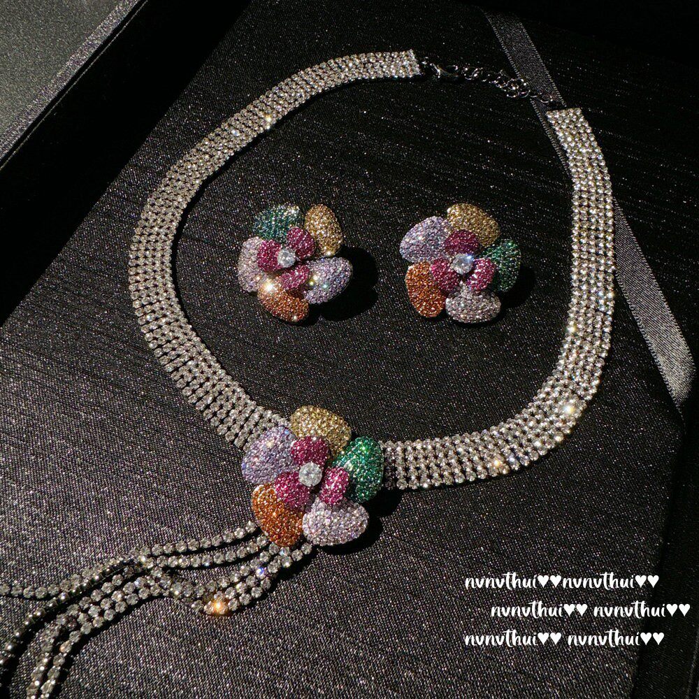 繁花仙女富贵花宝石项链 阿盖尔粉 镀18K金 钢琴黑花朵锆石耳环