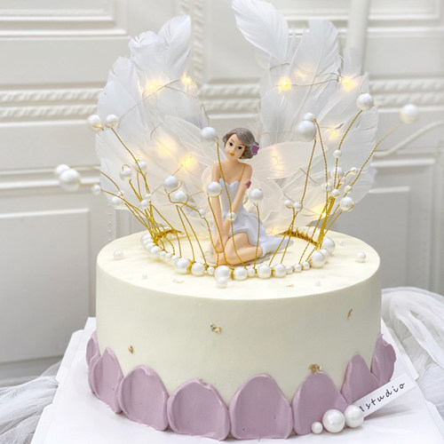 情人节白色仙女羽毛生日蛋糕
