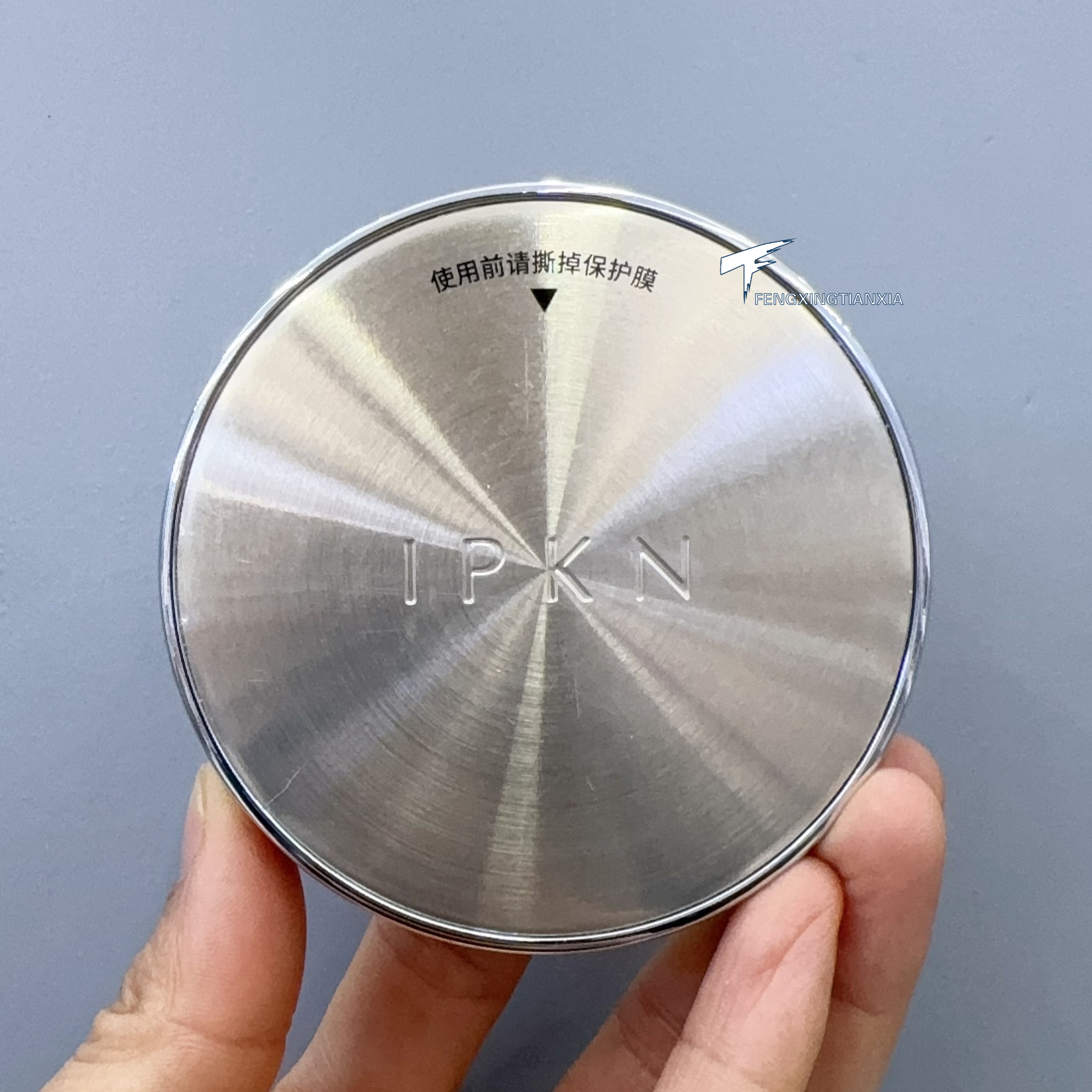 IPKN忆可恩芳香持妆透亮蜜粉饼