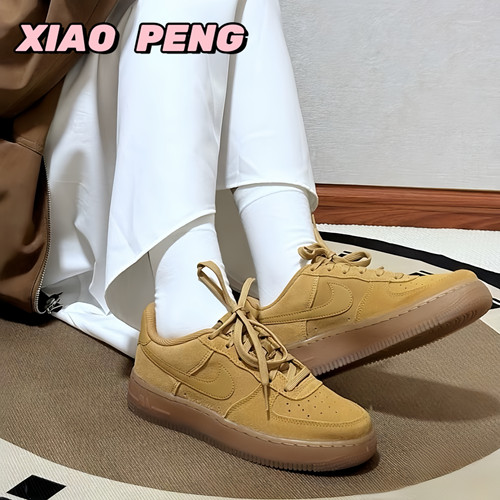 NikeAF1低帮女子复古小麦板鞋