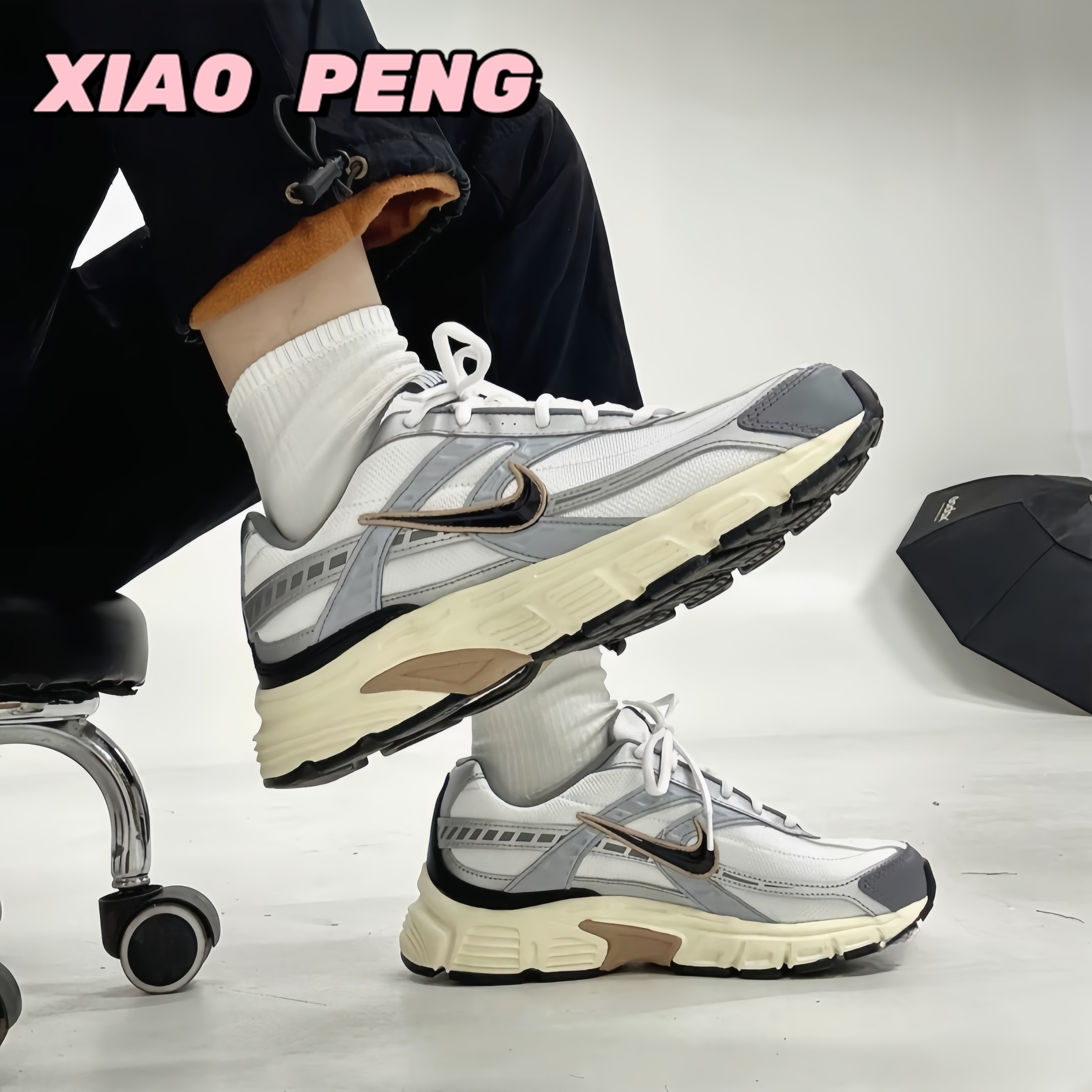 耐克25秋新款男缓震老爹跑鞋