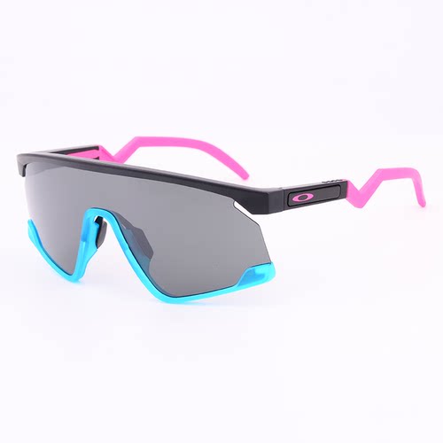 Oakley运动太阳镜不规则BXTROO