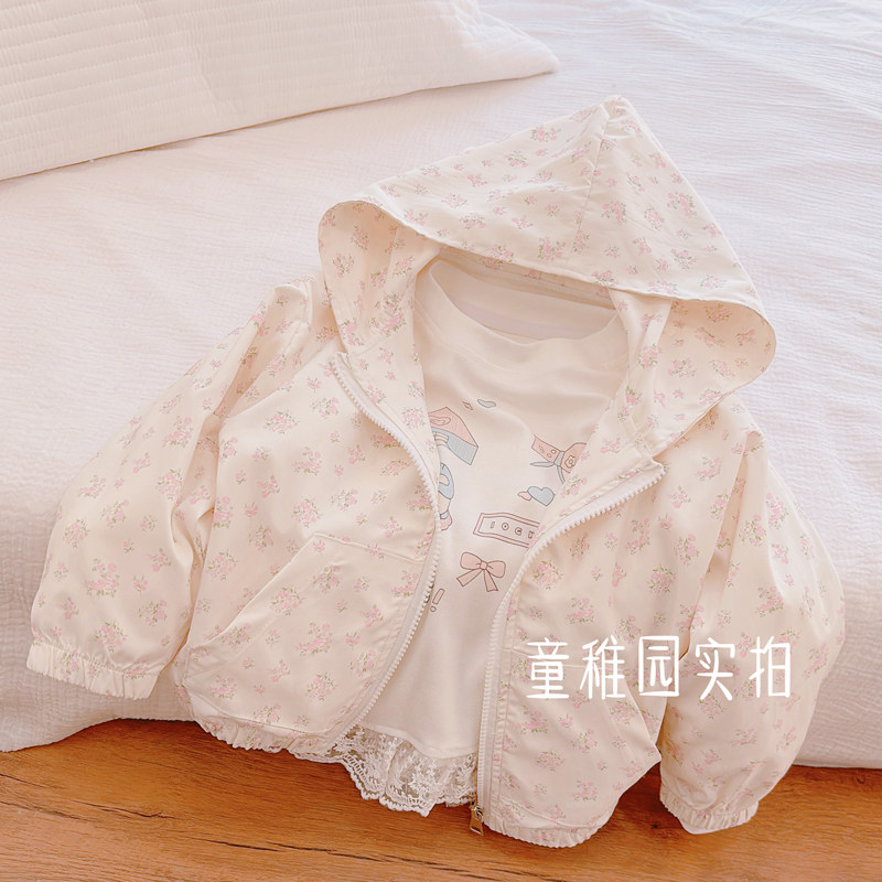 2025新年新春款女童外套白色碎花连帽外套女宝宝新潮洋气时髦外衣