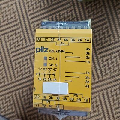 pilz安全皮尔兹继电器PZE  X4VP4  777586,787586,全新原装现询价