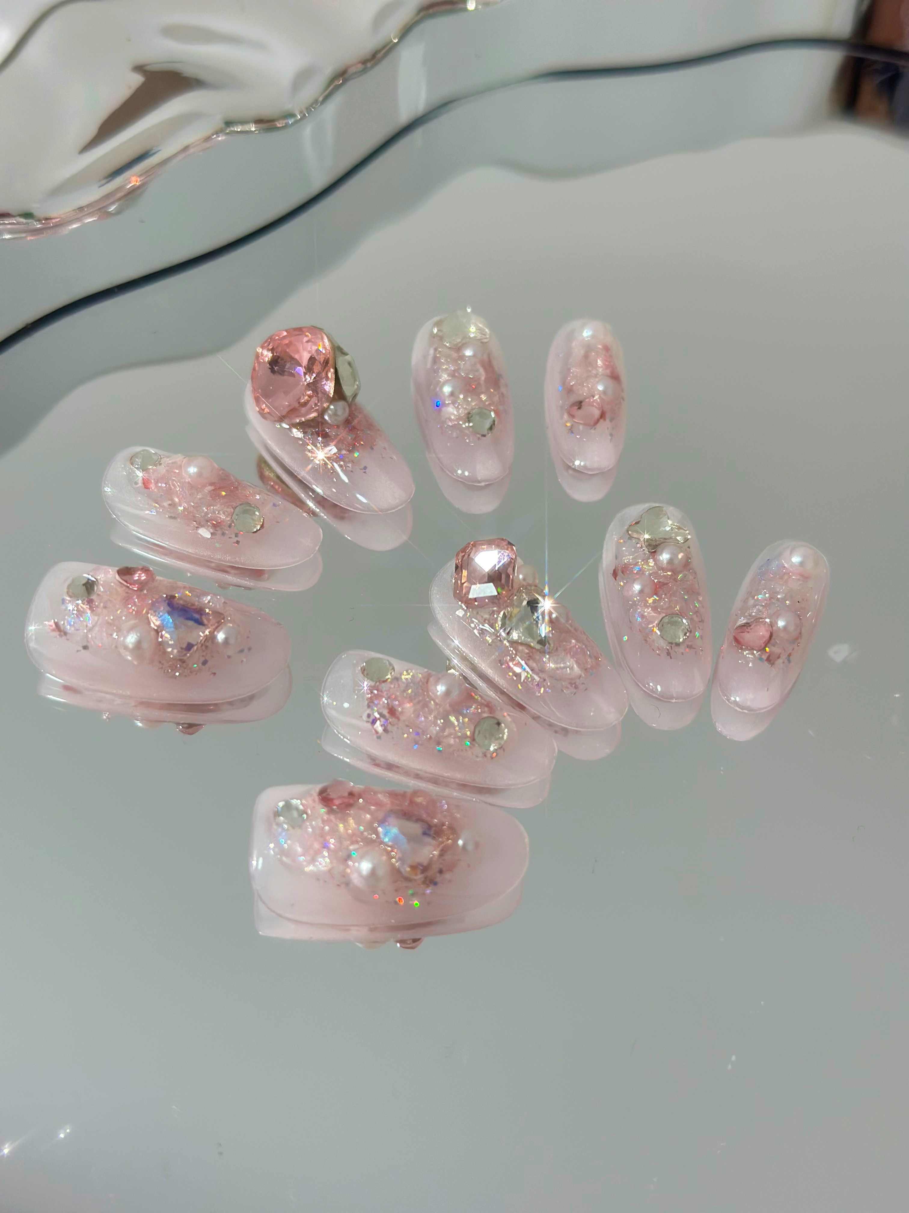 【爆闪】粉色裸色满钻碎钻纯手工穿戴甲温柔气质百搭椭圆甲千金,彩妆/香水/美妆工具,穿戴甲/甲片,淘宝优惠券,粉丝福利购,淘宝优惠卷