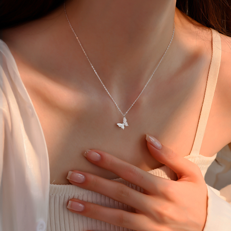 银奥女款999纯银蝴蝶项链