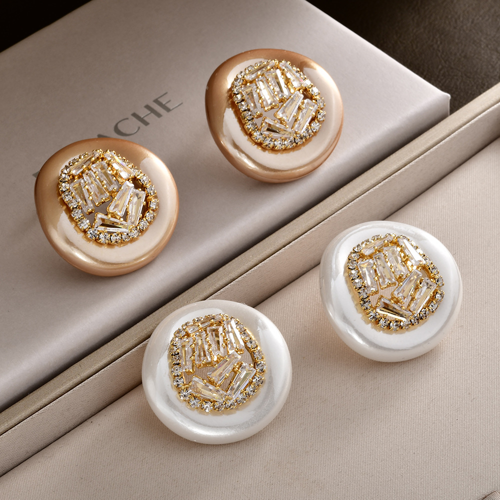 法简约椭圆珍珠质感锆石花朵耳环