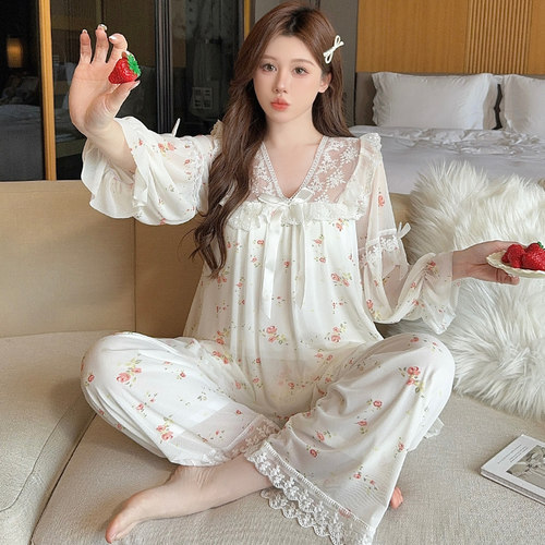 公主风网纱长袖带胸垫时尚套装女