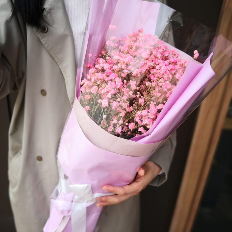 彩色满天星手捧花街拍手抱花韩式  带灯 表白大花束干花七夕礼物