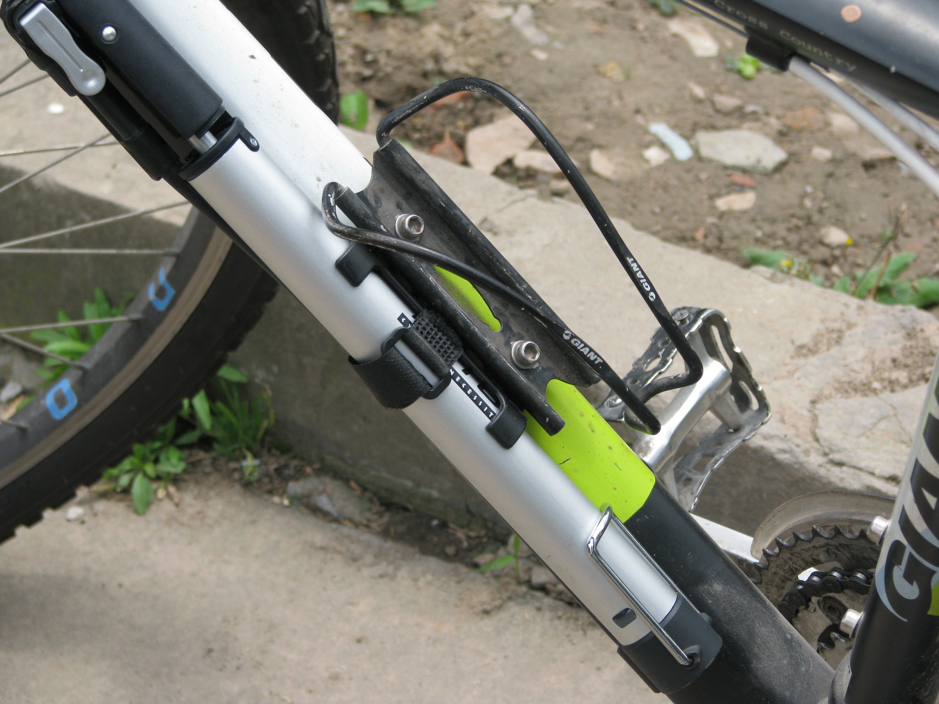 Pompe à vélo GIANT - Ref 2391951 Image 4