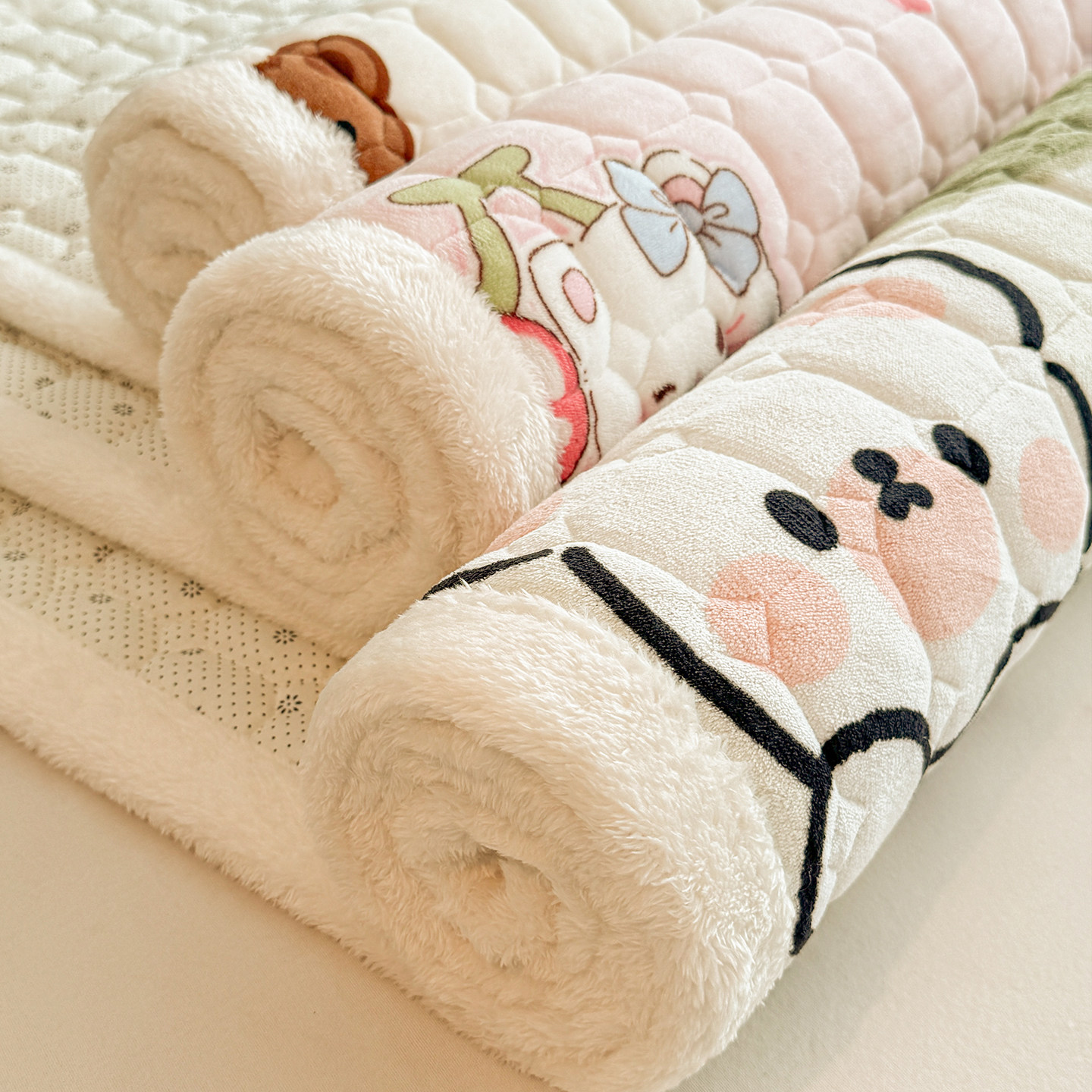 牛奶绒床垫褥子软垫家用床褥垫