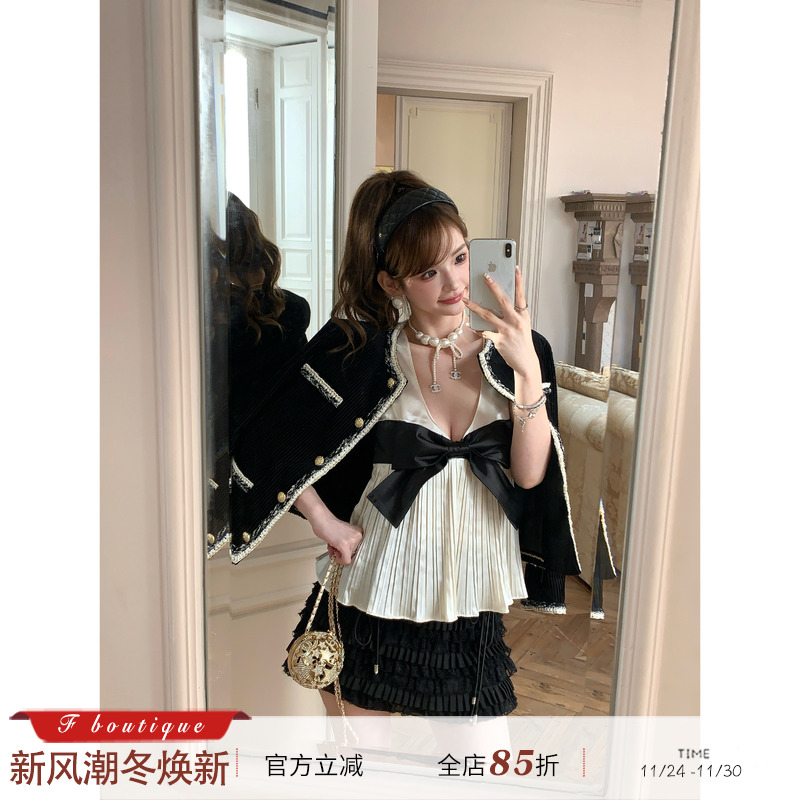 F boutique 25k手工蝴蝶蚕丝缎面压褶v领背心上衣