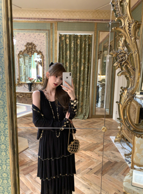 F boutique 重工钉珠25k小香针织背心蛋糕裙+外套