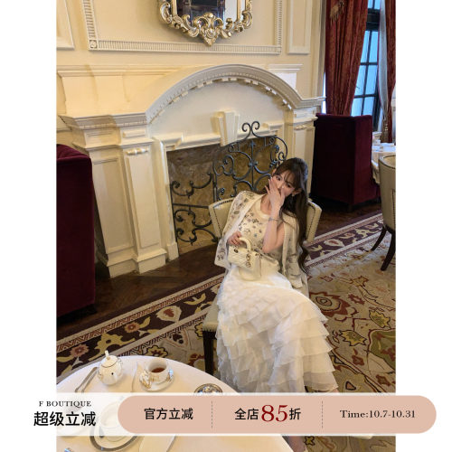 F boutique「万针刺绣」26早春Di*r立体蝴蝶刺绣针织套装+蛋糕裙