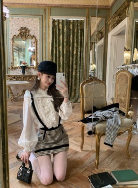 F boutique 重工钉珠蝴蝶结胸针蕾丝拼接泡泡袖衬衫