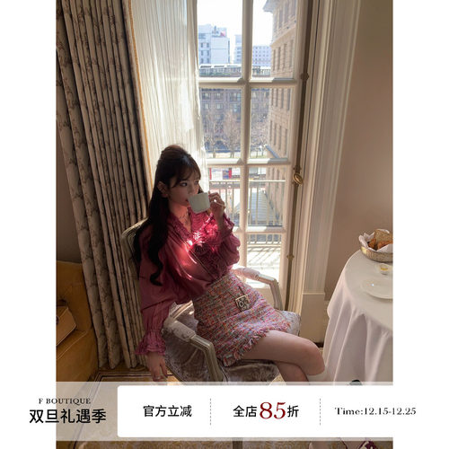 F boutique干枯野玫 法式V领手工玫瑰胸针花朵褶皱木耳边长袖衬衫