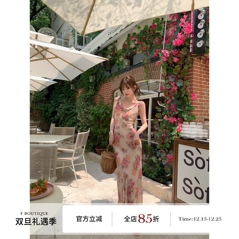 F boutique「南法玫瑰庄园」法式乔其纱印花荡领斜裁长款连衣裙
