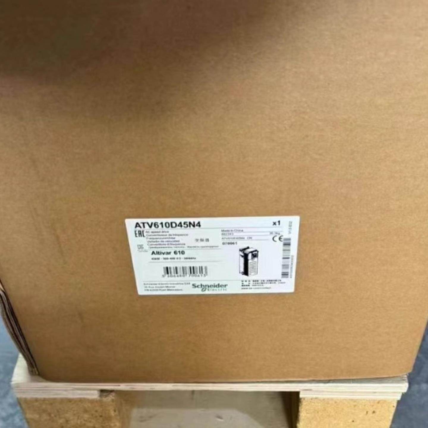 ATV610D45N4 施耐德变频器全新供应实物拍摄现货咨询议价询价