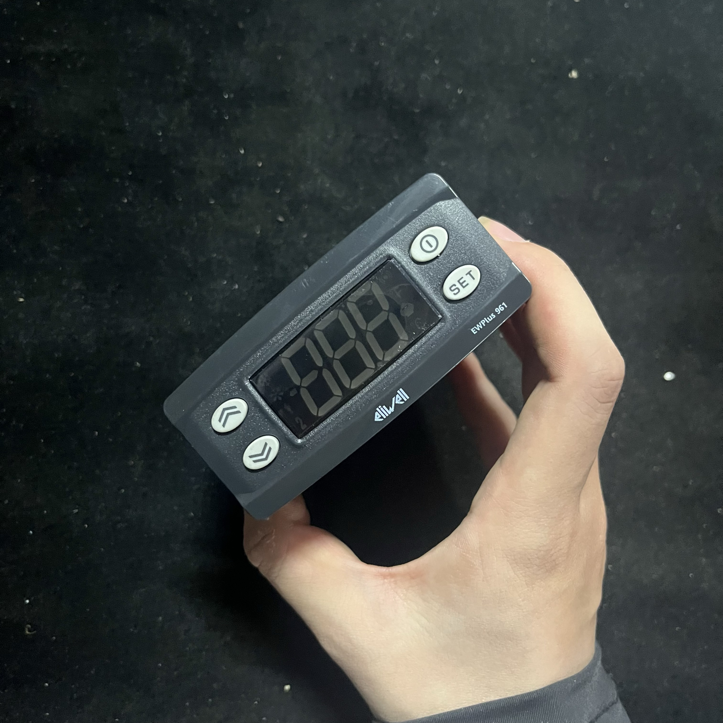 伊利威 EWPLUS961 控制器 全新原装现货议价询价