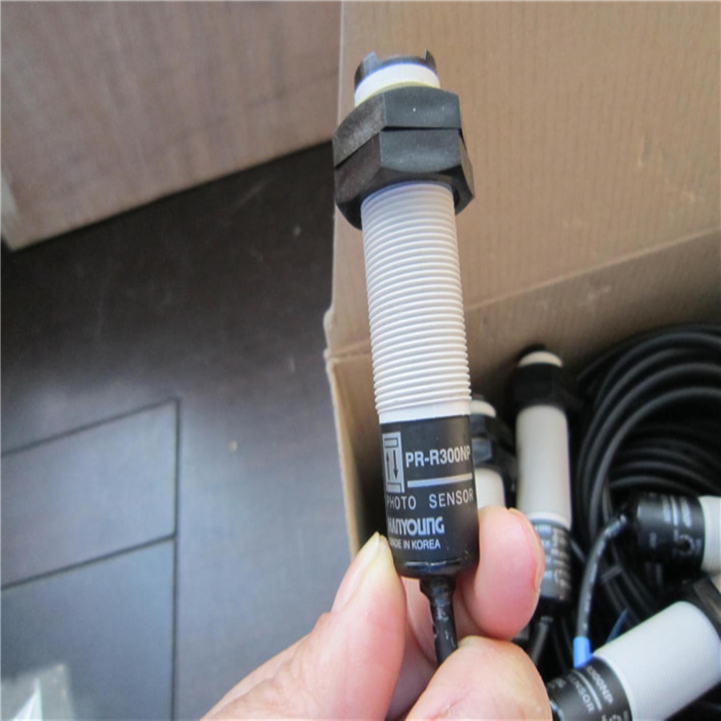 议价韩荣NUX光电传感器PR-M1NC PR-M1NP PR-M2NC PR-M2NP询价