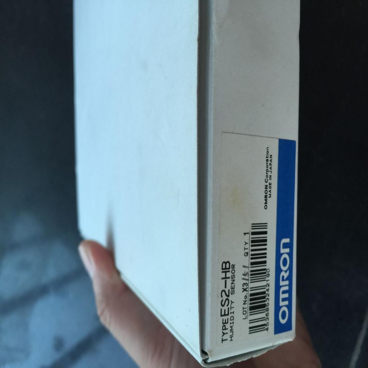 日本欧姆龙传感器ES2-HB现货议价询价