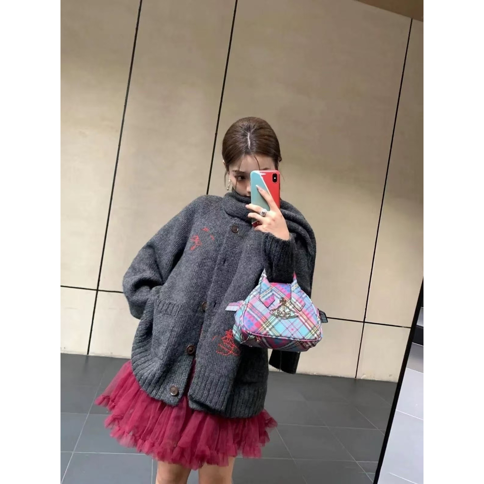 2025西太后土星圆领毛衣开衫带围巾两件套薇薇安刺绣针织衫宽松