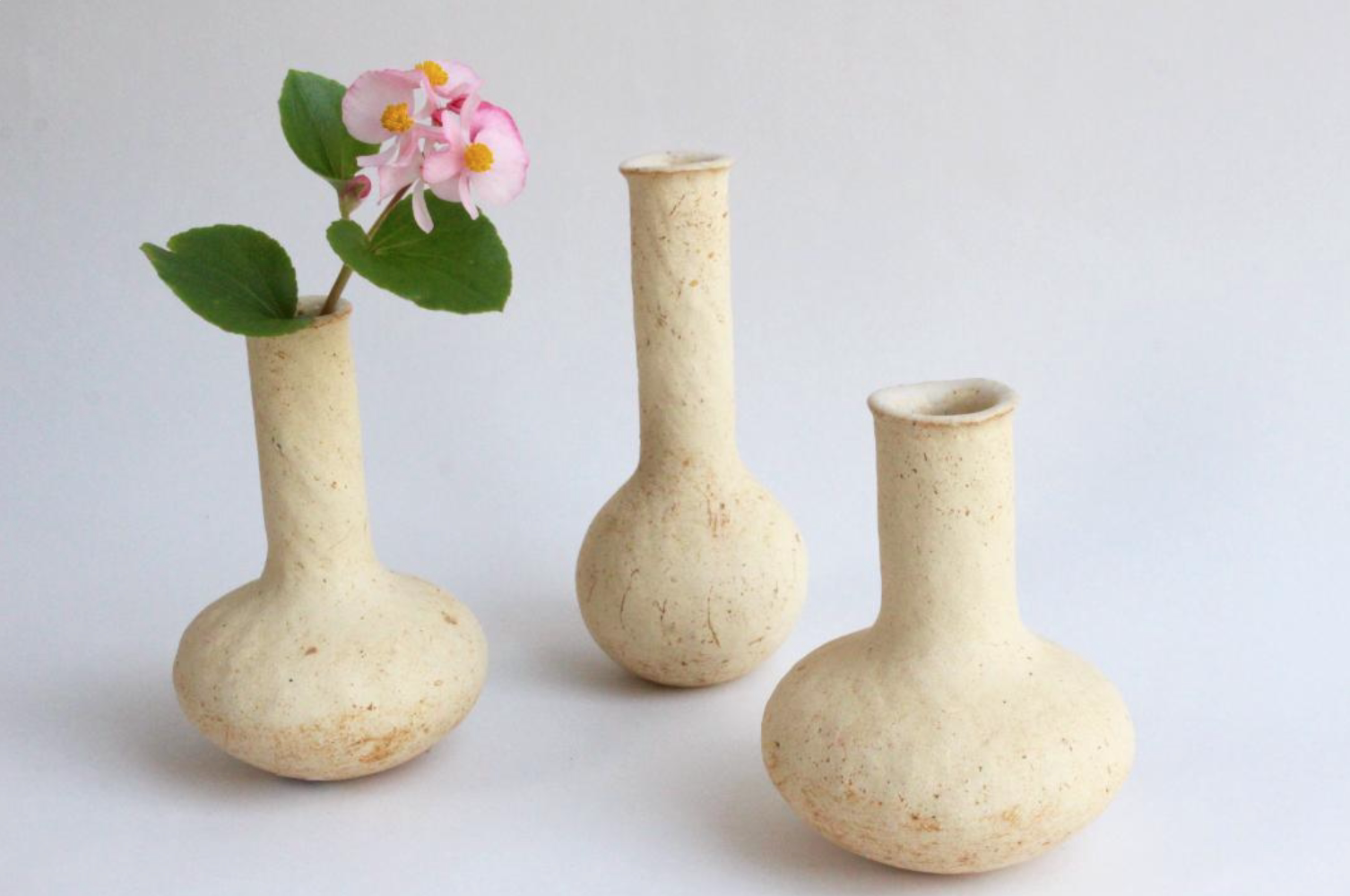 【煨灶猫】日本作家 高田かえ 白铁釉 迷你花插 日式花瓶 预约