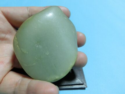 青白玉籽料原石把件新疆和田玉玉龙喀什河籽料玉质细腻精品