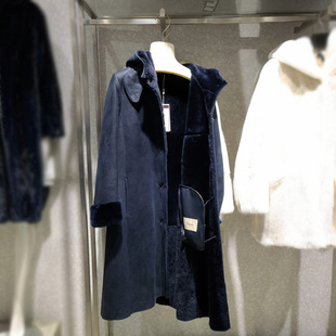 尼克服裘皮草方仕 中长款 真羊皮毛一体女保暖连帽舒适时尚 冬季 新款