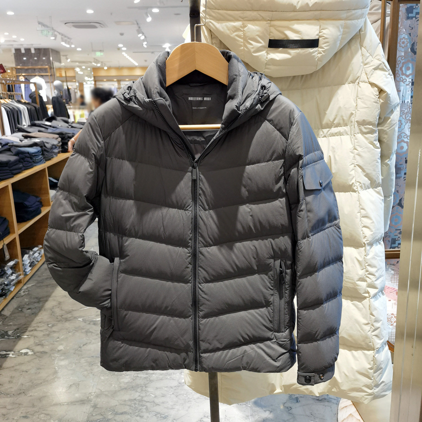 高端白鹅绒连帽羽绒服男冬季新款时尚百搭拉链舒适保暖外套诺丁山