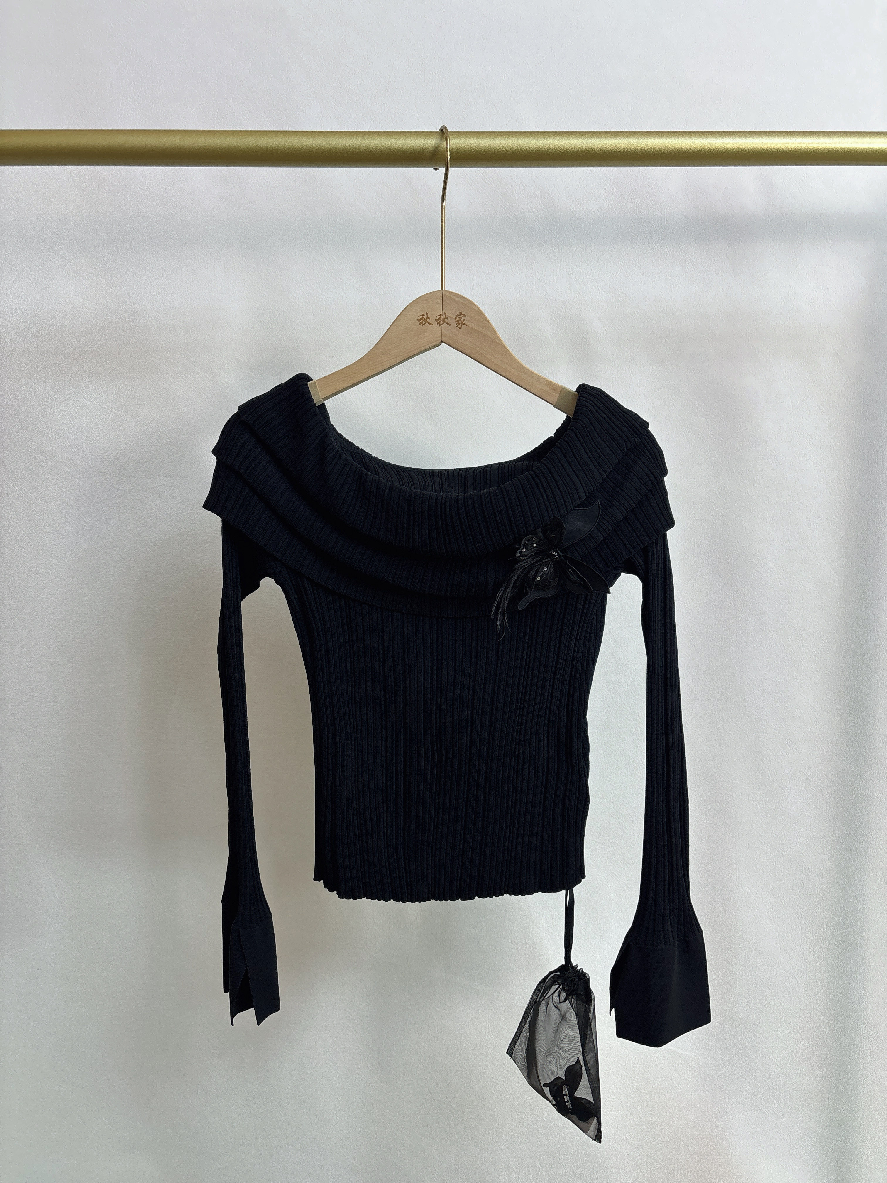 S系列&专柜25春款福利 重工蝴蝶装饰一字领气质针织衫（可换码）,女装/女士精品,毛针织衫,淘宝优惠券,粉丝福利购,淘宝优惠卷