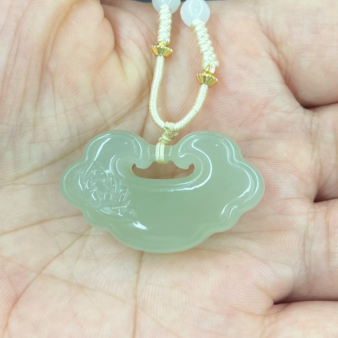 天然和田玉冰晴水莲花锁吊坠藕粉烟紫平安锁挂件湖水绿双面莲花锁