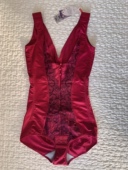 本命年红特价 24881 清仓巨划算奥维丝丽三角连体塑身衣美体衣