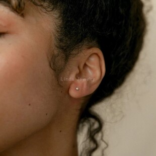 新品天然珍珠小耳钉女14K包金防过敏不褪色迷你耳骨钉气质个性INS