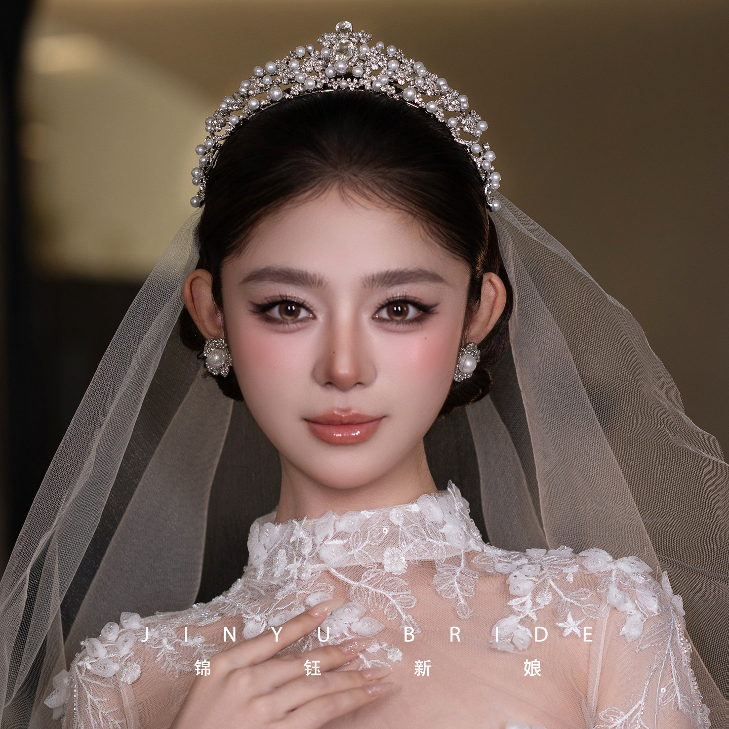 锦钰新款高级感新娘珍珠皇冠耳饰主婚纱晚礼服拍照写真演出生日冠